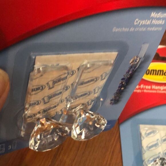 NEW Command Crystal medium hooks jewelry organization. Two packages four pieces - Picture 2 of 4
